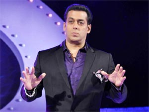 Salman Khan keeps Bollywood directors waiting!